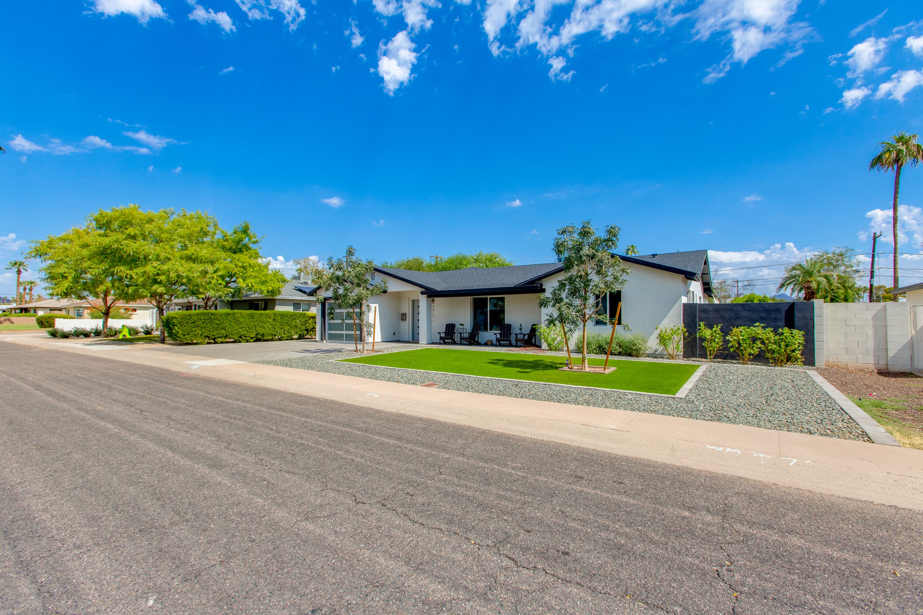 Modern Minimalist Home thumbnail 3